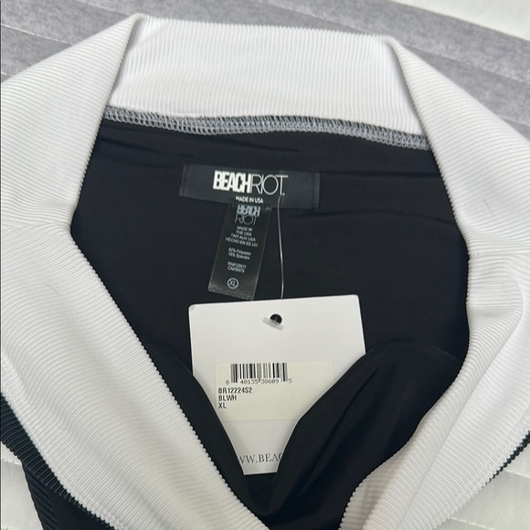 Beach Riot Black and White Bikini - Picture 6 of 7